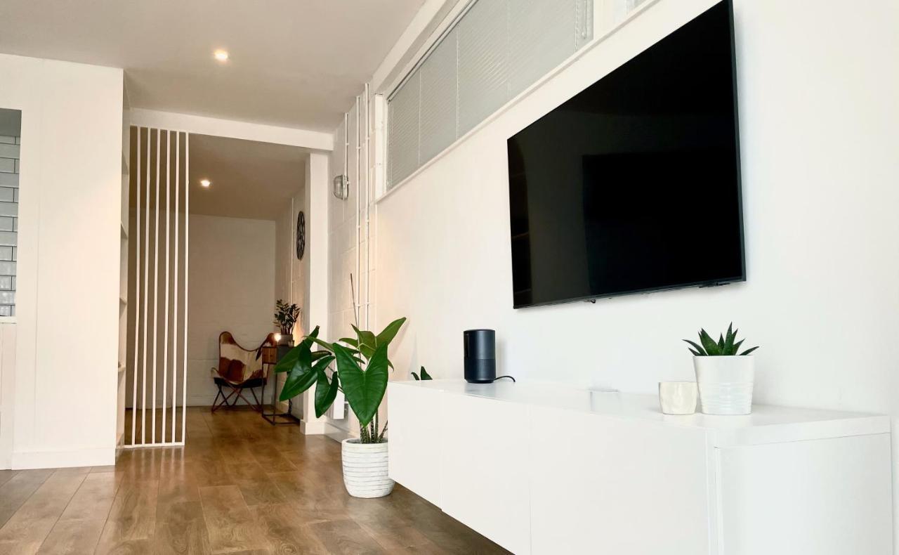 Spacious Industrial Style Apartment London Exterior foto